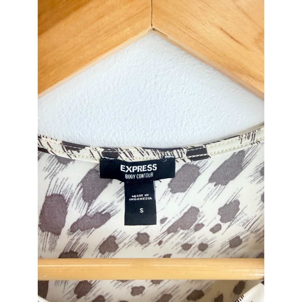 EXPRESS Body Contour Bodysuit Black White Animal Print Size S Feminine Chic City - Picture 3 of 10